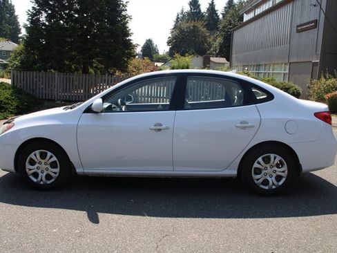 Used 2009 Hyundai Elantra GLS w/ Popular Equipment Pkg 2 FWD image 12