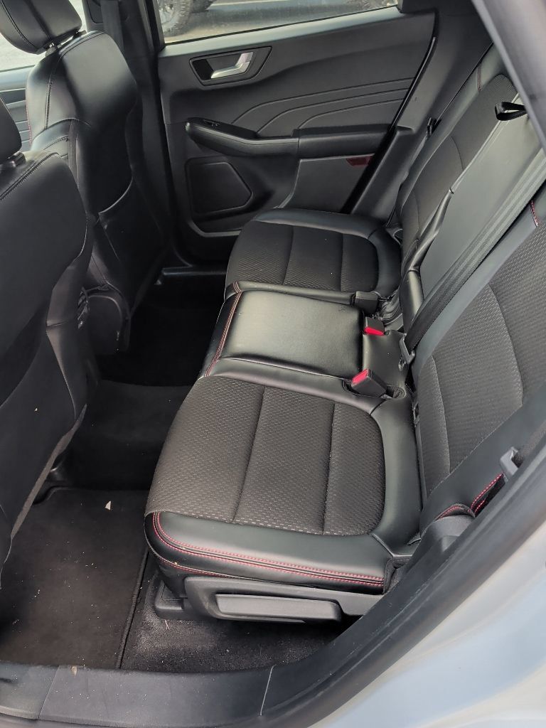 Used 2025 Ford Escape ST-Line FWD image 7