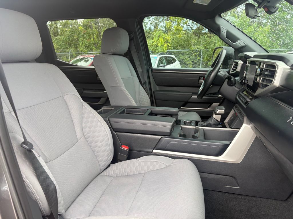 Used 2025 Toyota Tundra SR5 AWD/4WD image 18