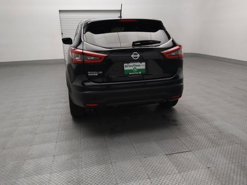 Used 2020 Nissan Rogue Sport S image 6