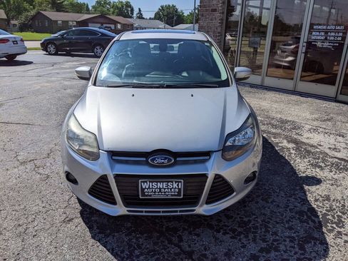 Used 2012 Ford Focus Titanium FWD image 8