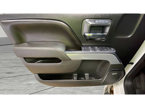 Used 2015 Chevrolet Silverado 1500 LTZ Z71 w/ LTZ Plus Package AWD/4WD image 10