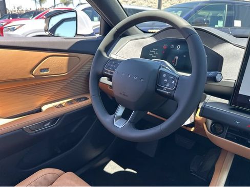New 2026 Lexus ES 350e FWD image 13