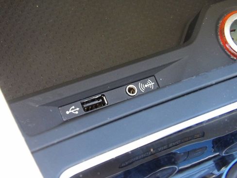 Used 2017 Volkswagen Passat 1.8T R-Line image 26