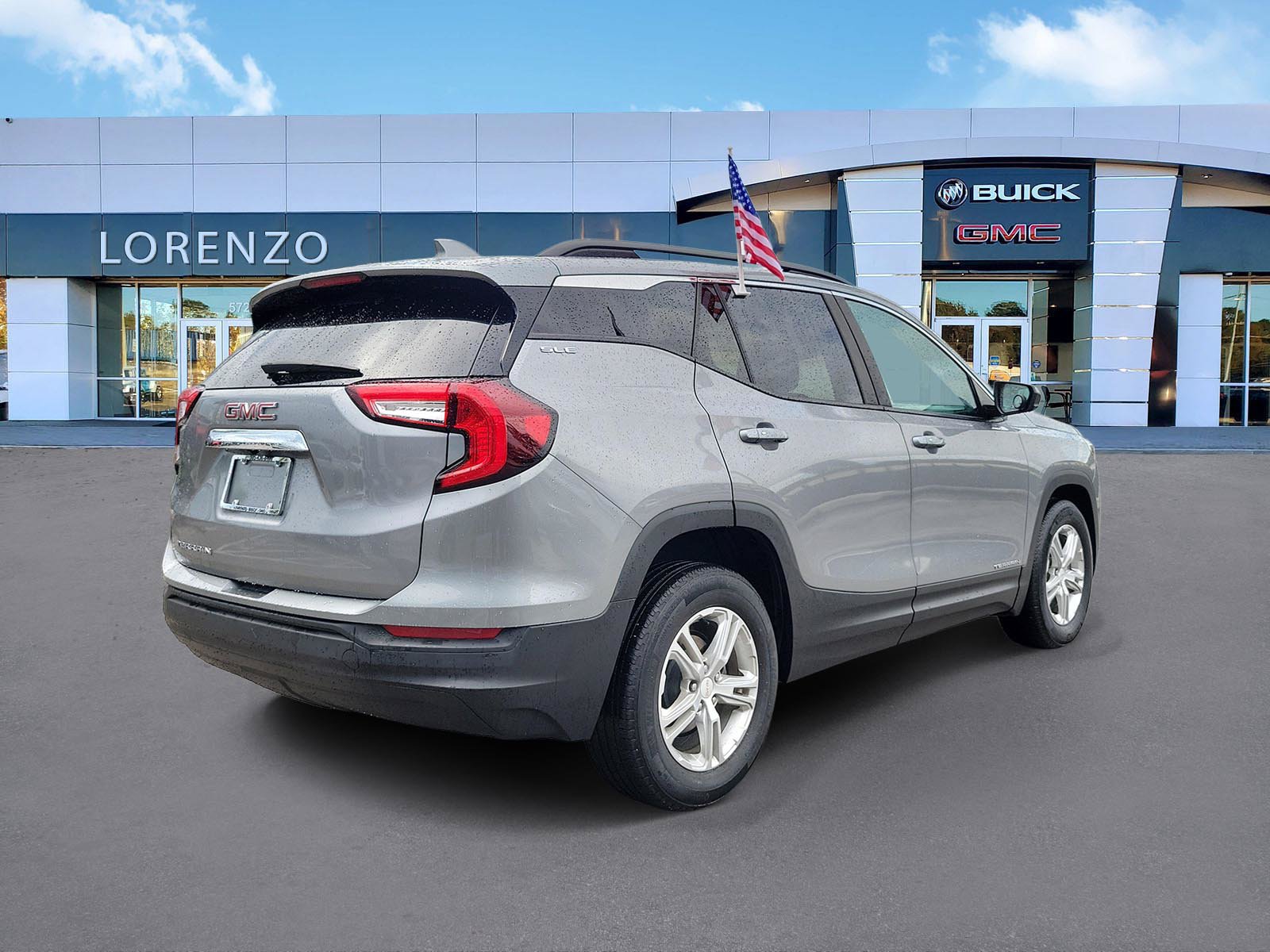 Used 2023 GMC Terrain SLE w/ Driver Convenience Package FWD image 5
