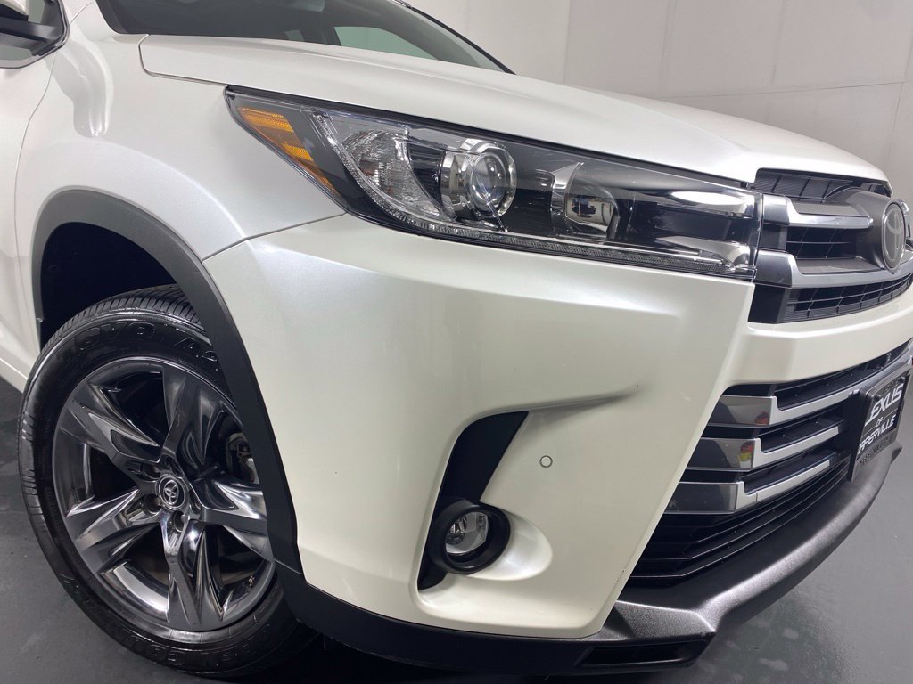 Used 2019 Toyota Highlander Limited Platinum AWD/4WD image 3
