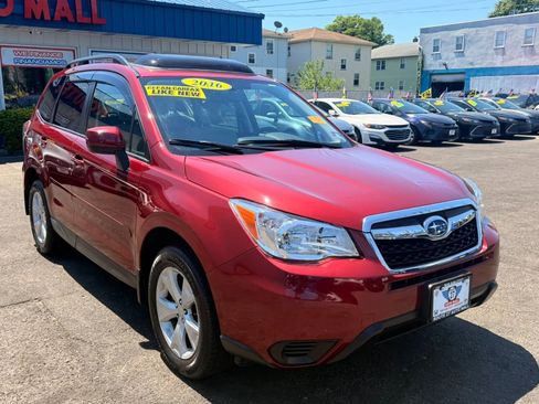 Used 2016 Subaru Forester 2.5i Premium w/ All-Weather Package AWD/4WD image 2