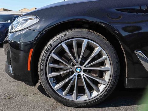 Certified 2023 BMW 530i 530i w/ Convenience Package image 13