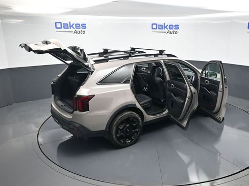 Certified 2024 Kia Sorento SX Prestige image 63