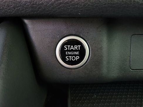 Used 2023 Nissan Rogue SL w/ SL Premium Package image 32