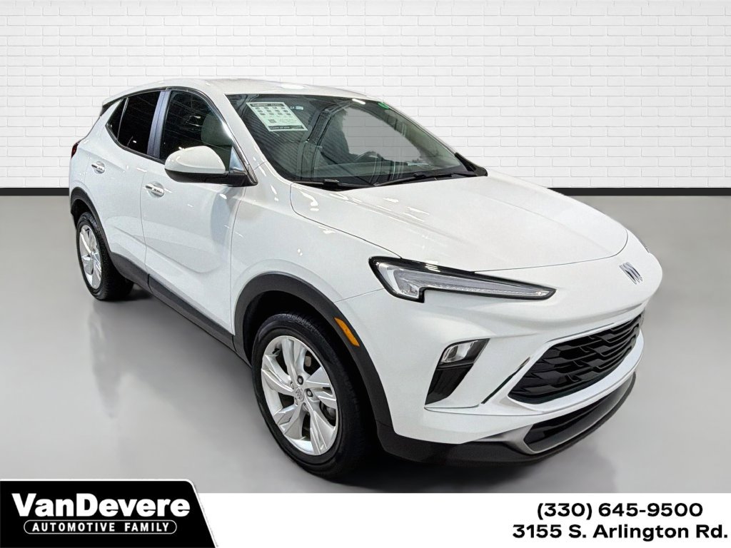 Used 2024 Buick Encore GX Preferred AWD/4WD image 1