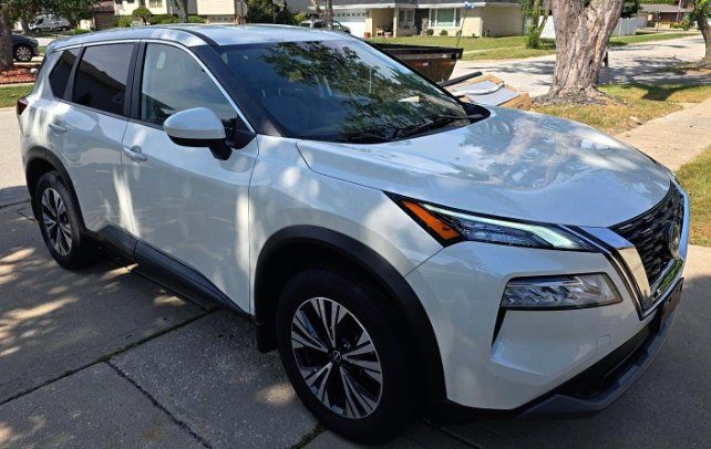 Used 2023 Nissan Rogue SV AWD/4WD image 2