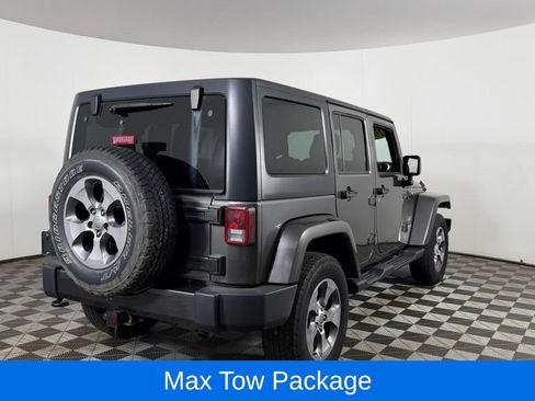 Used 2016 Jeep Wrangler Unlimited Sahara w/ Max Tow Package AWD/4WD image 9