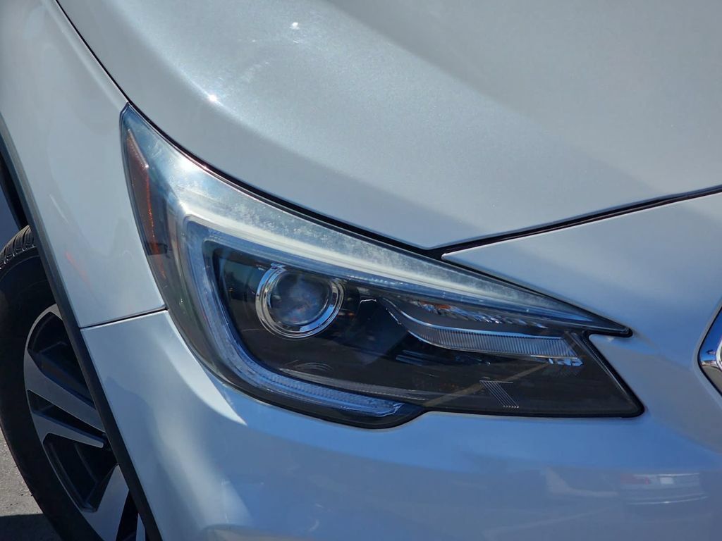 Used 2019 Subaru Outback 3.6R Limited AWD/4WD image 34