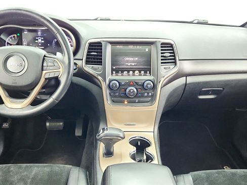 Used 2014 Jeep Grand Cherokee Altitude image 12