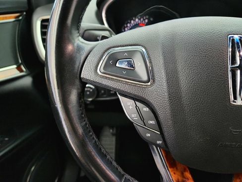 Used 2016 Lincoln MKX Select w/ Select Plus Package AWD/4WD image 19