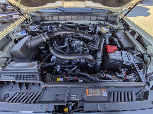 New 2025 Ford Bronco Raptor image 13