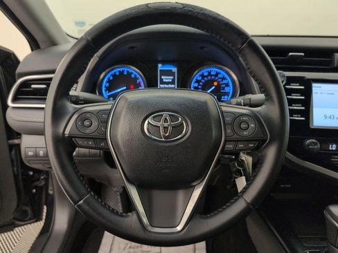 Used 2018 Toyota Camry SE image 38