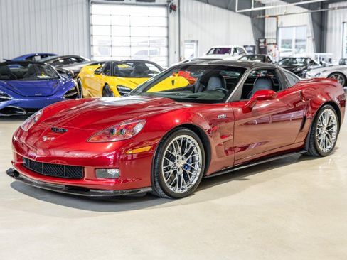Used 2010 Chevrolet Corvette ZR1 RWD image 2