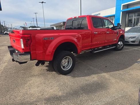 Used 2017 Ford F350 Lariat w/ Chrome Package image 2