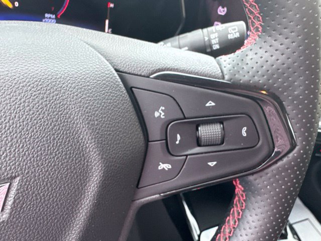 Used 2024 Chevrolet Trax RS FWD image 28