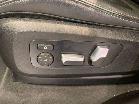 Used 2022 BMW X5 xDrive40i w/ M Sport Package AWD/4WD image 19