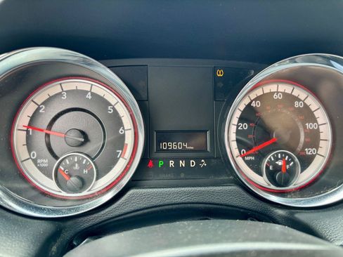 Used 2018 Dodge Grand Caravan SE FWD image 26