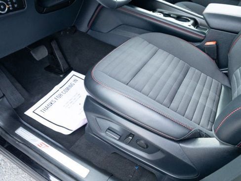 Used 2025 Ford Explorer ST-Line image 25