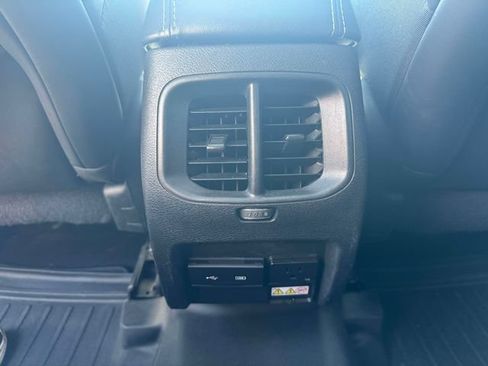 Used 2020 Jeep Cherokee Limited AWD/4WD image 17