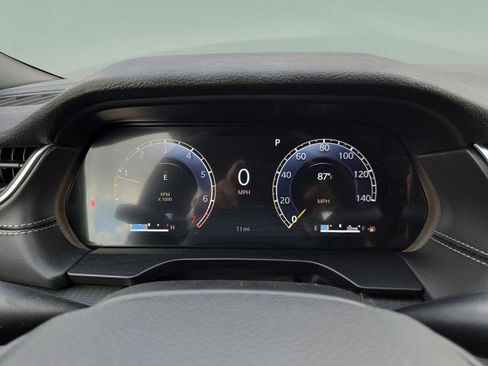 New 2025 Jeep Grand Cherokee Altitude RWD image 25