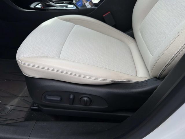 Used 2023 Buick Encore GX Select FWD image 21