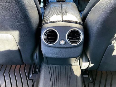 Used 2015 Mercedes-Benz C 300 4MATIC Sedan image 14