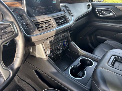 Used 2023 Chevrolet Suburban Premier image 26