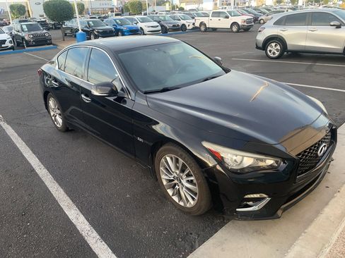 Used 2018 INFINITI Q50 Luxe w/ Cargo Package (L95) image 6