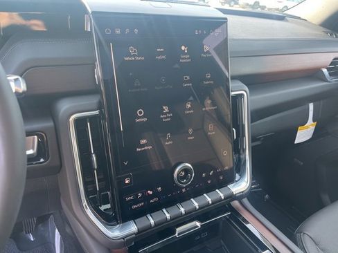 New 2026 GMC Yukon Denali w/ Sun & Power Step Package image 26