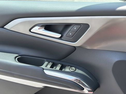 New 2026 Chevrolet Traverse LT w/ Midnight/Sport Edition FWD image 14