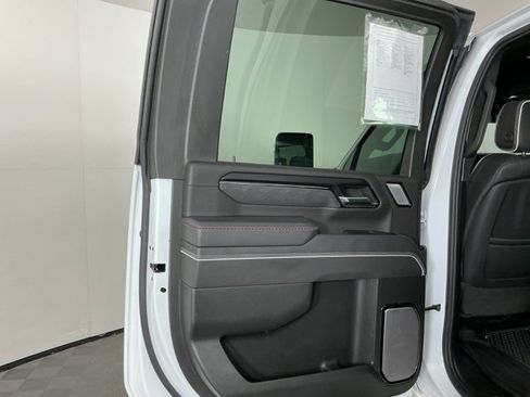 Used 2024 GMC Sierra 2500 AT4X image 30