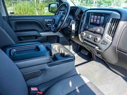 Used 2018 Chevrolet Silverado 1500 LT w/ All Star Edition AWD/4WD image 27