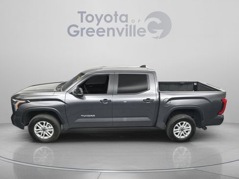 Used 2025 Toyota Tundra SR5 AWD/4WD image 4