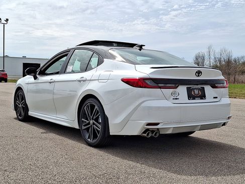 New 2026 Toyota Camry XSE FWD image 11