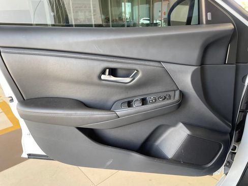 Certified 2025 Nissan Sentra SV w/ Trunk Package FWD image 9