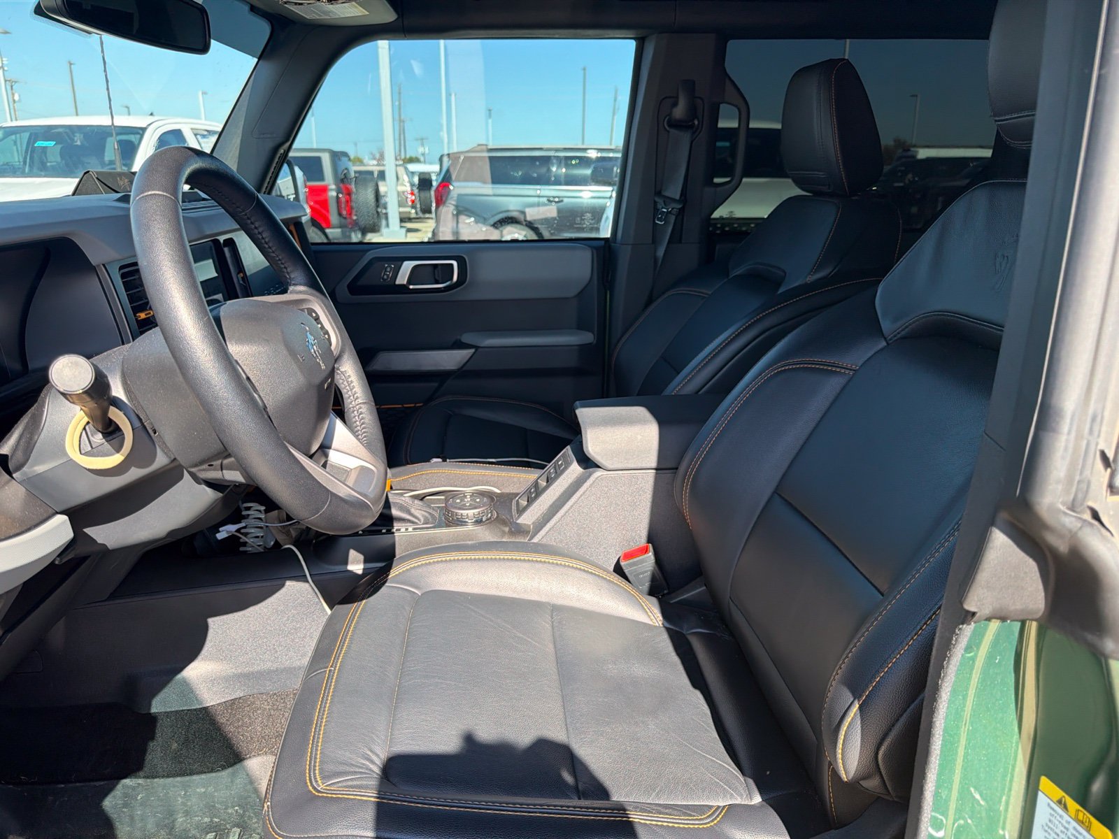 Used 2022 Ford Bronco Badlands w/ Sasquatch Package AWD/4WD image 7