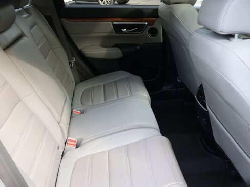 Used 2020 Honda CR-V Touring image 15