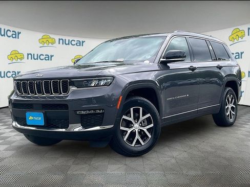 Used 2023 Jeep Grand Cherokee L Limited w/ Luxury Tech Group II AWD/4WD image 3