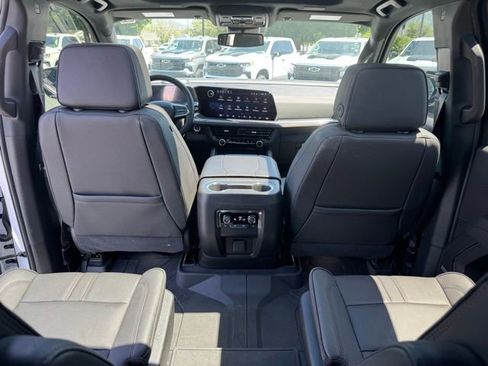Used 2026 Chevrolet Tahoe RST w/ RST Capability Package AWD/4WD image 17