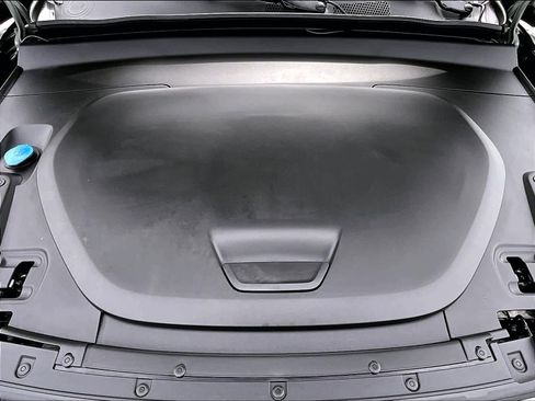 Used 2023 Volvo XC40 Recharge Ultimate image 13