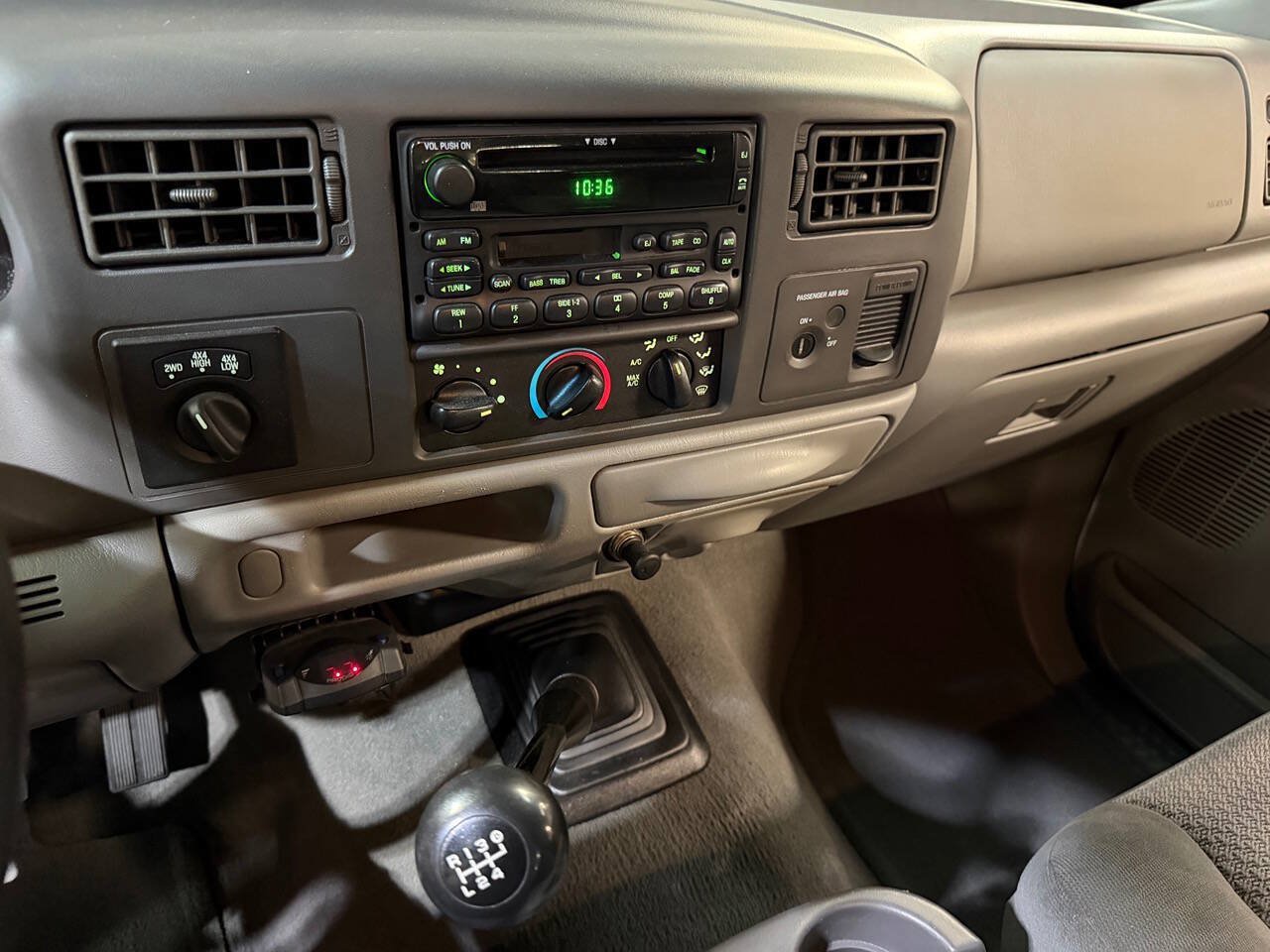 Used 2002 Ford F250 XLT AWD/4WD image 28