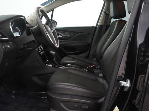 Used 2020 Buick Encore Preferred w/ Safety Package image 21