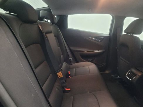 Used 2020 Chevrolet Malibu LT FWD image 19
