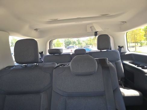 Used 2025 Ford Expedition Active RWD image 11